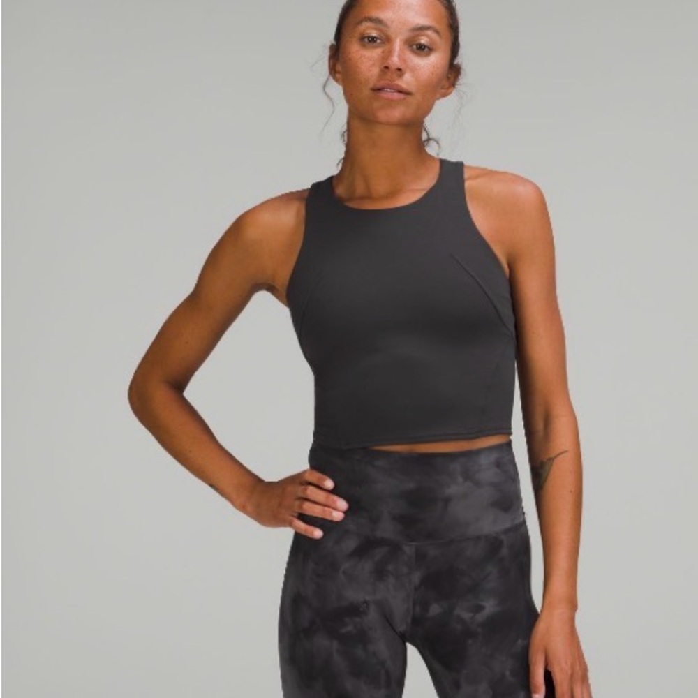 Invigorate Training Tank Top
Graphite Grey